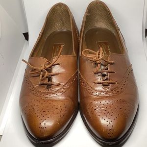 Vintage Etienne Aigner Oxford Shoes